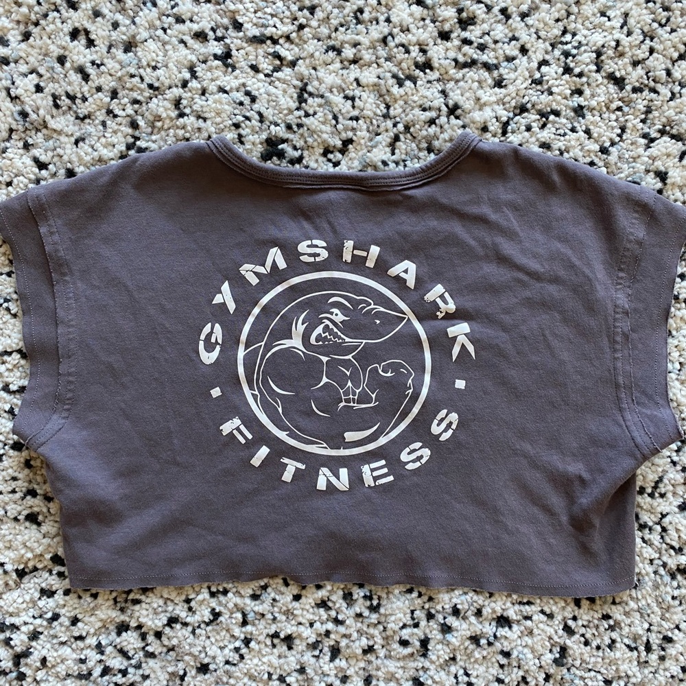Gymshark legacy crop top
